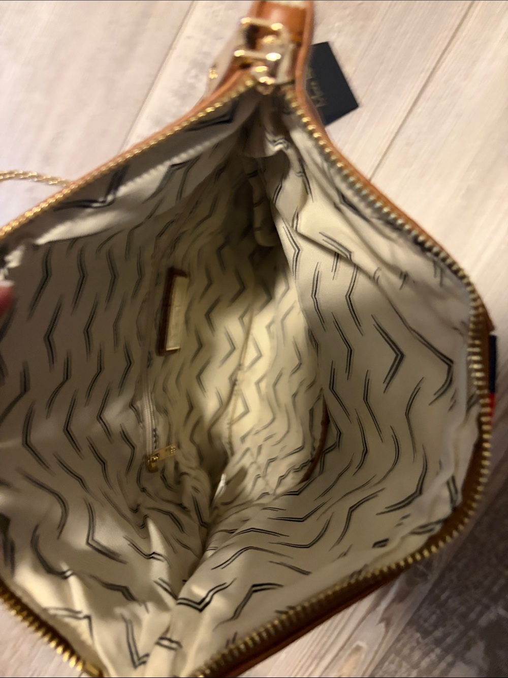 Moda Luxe Jules Clutch Tan with Red & Navy Center Stripe NWT - Picture 5 of 7